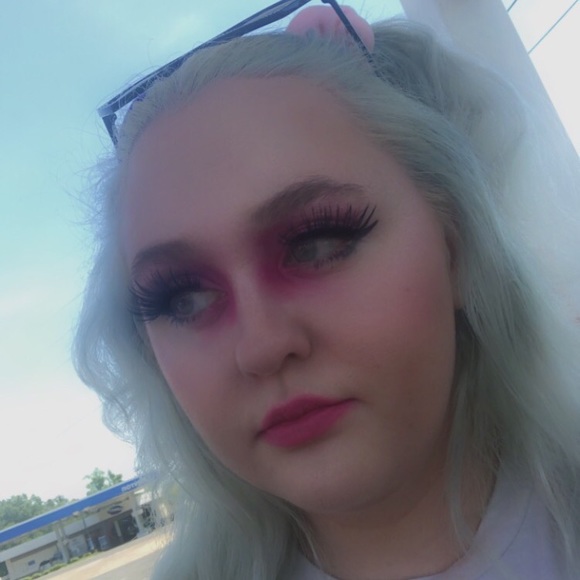 Meet your Posher, Bailey - Picture 3 of 3